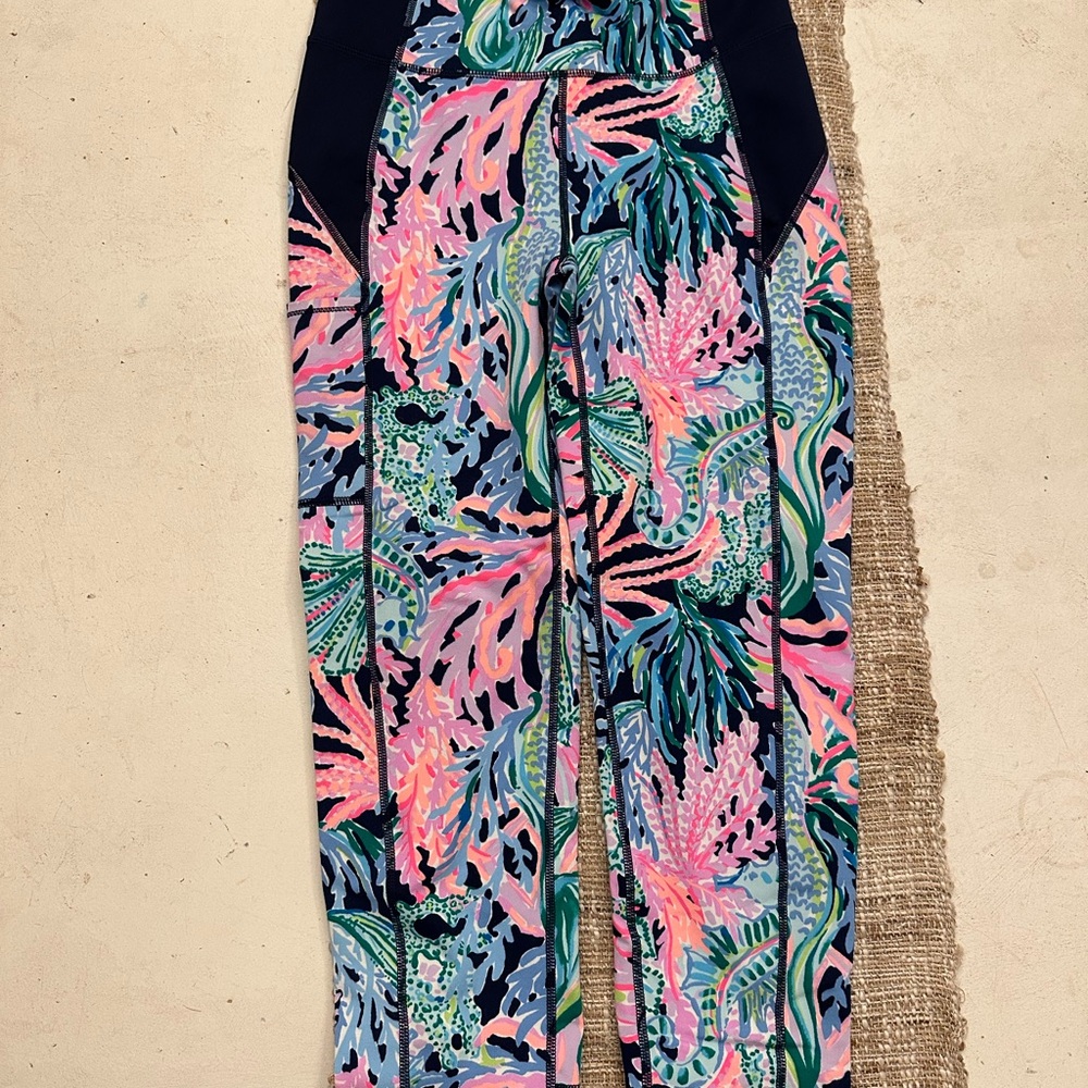 Lilly Pulitzer Vibrant Tropical Leggings Small